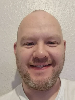 English men looking for love