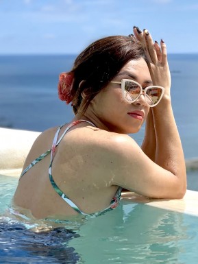 Thai ladyboys for dating / Ladyboys from Philippines for dating