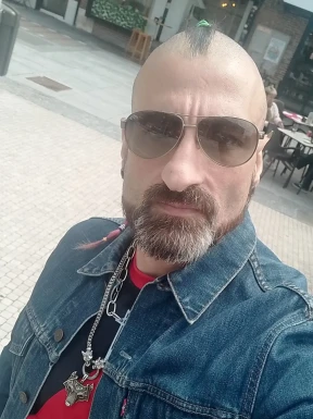 Spanish men looking for love