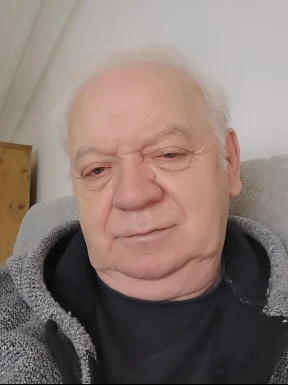 French men looking for love