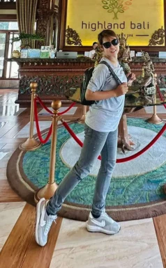 Thai ladyboys for dating / Ladyboys from Philippines for dating