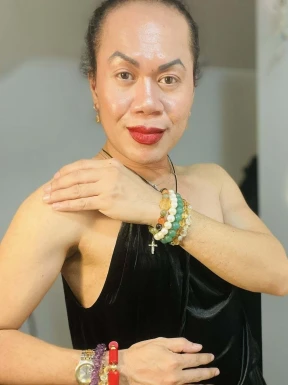 Thai ladyboys for dating / Ladyboys from Philippines for dating